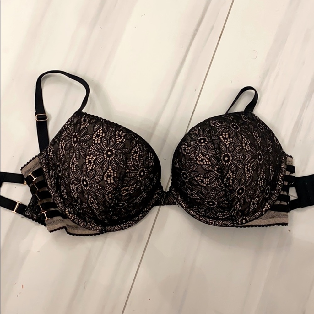34DDD black lace push up bra